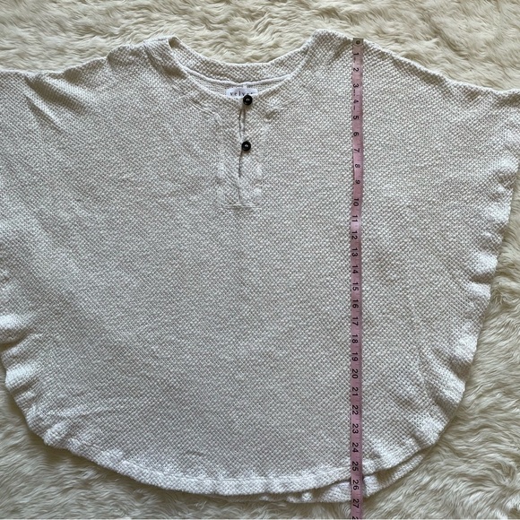 Velvet by Graham and Spencer Poncho Butterfly Sleeve Knit Pullover Cream M - Picture 10 of 12